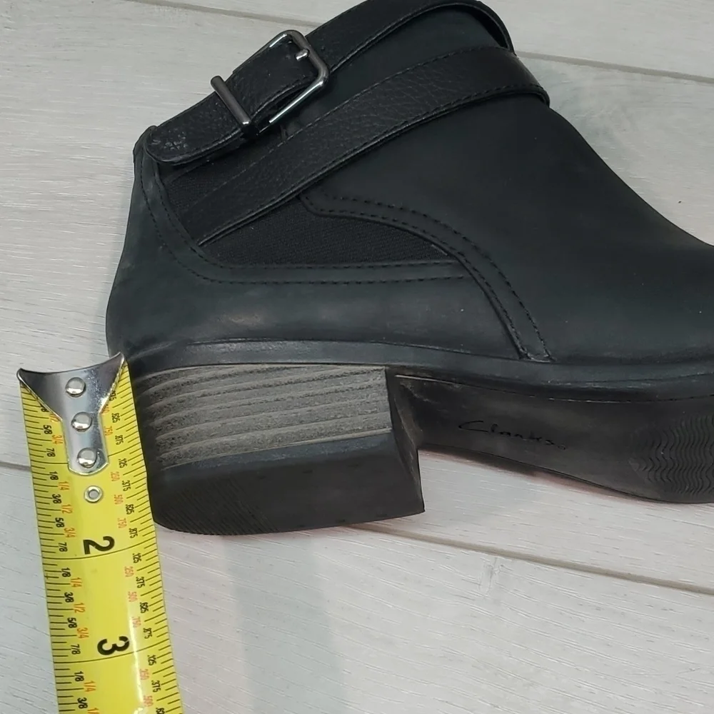 Clarks good used